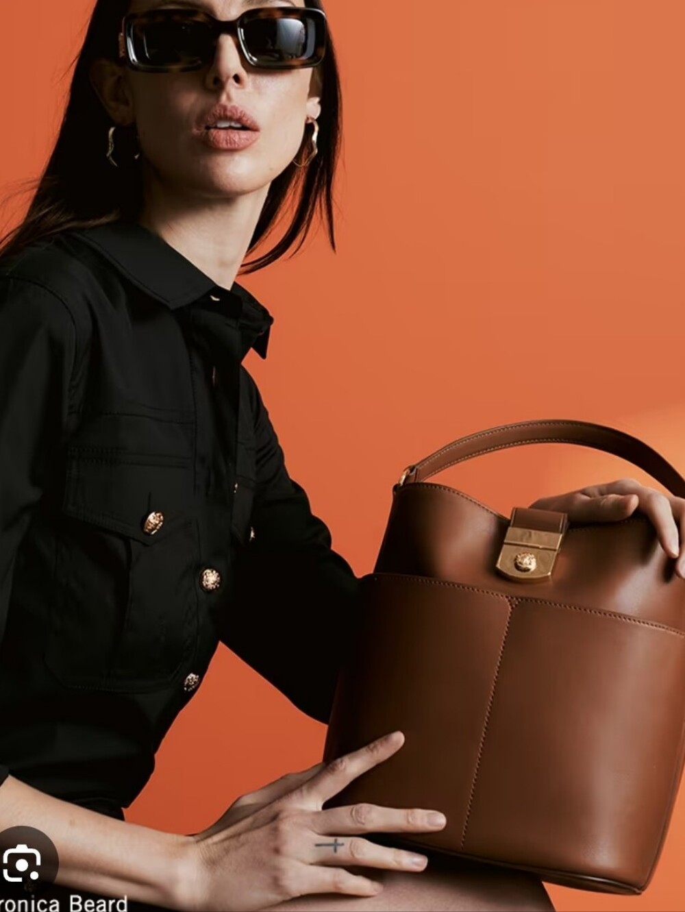 NWT Veronica Beard Small Crest Lock Bucket Bag Hazelwood Tan Leather Crossbody - Picture 8 of 10